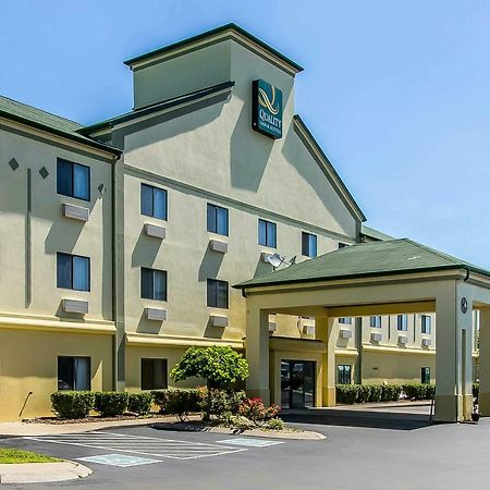 Quality Inn & Suites Ла-Верн Екстер'єр фото